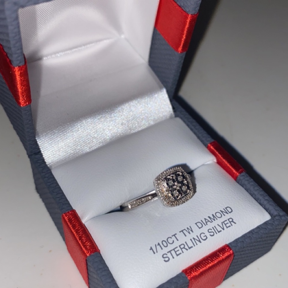 Diamond sterling silver ring - Picture 4 of 8